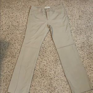 Old Navy women’s lightweight khaki chino pants